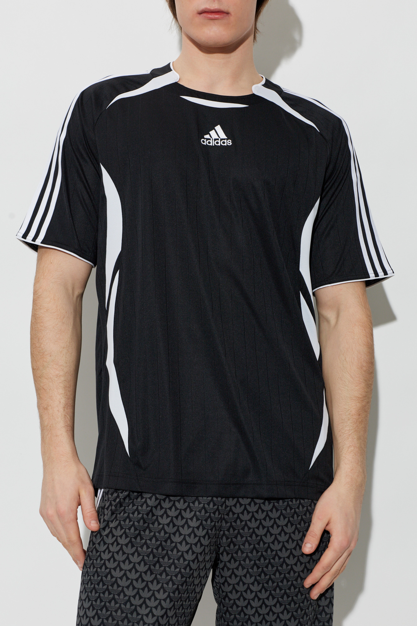 ADIDAS Originals T-shirt with logo | Men's | Vitkac